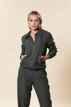 Carregar imagem no visualizador da galeria, JAQUETA BOMBER TWEED
